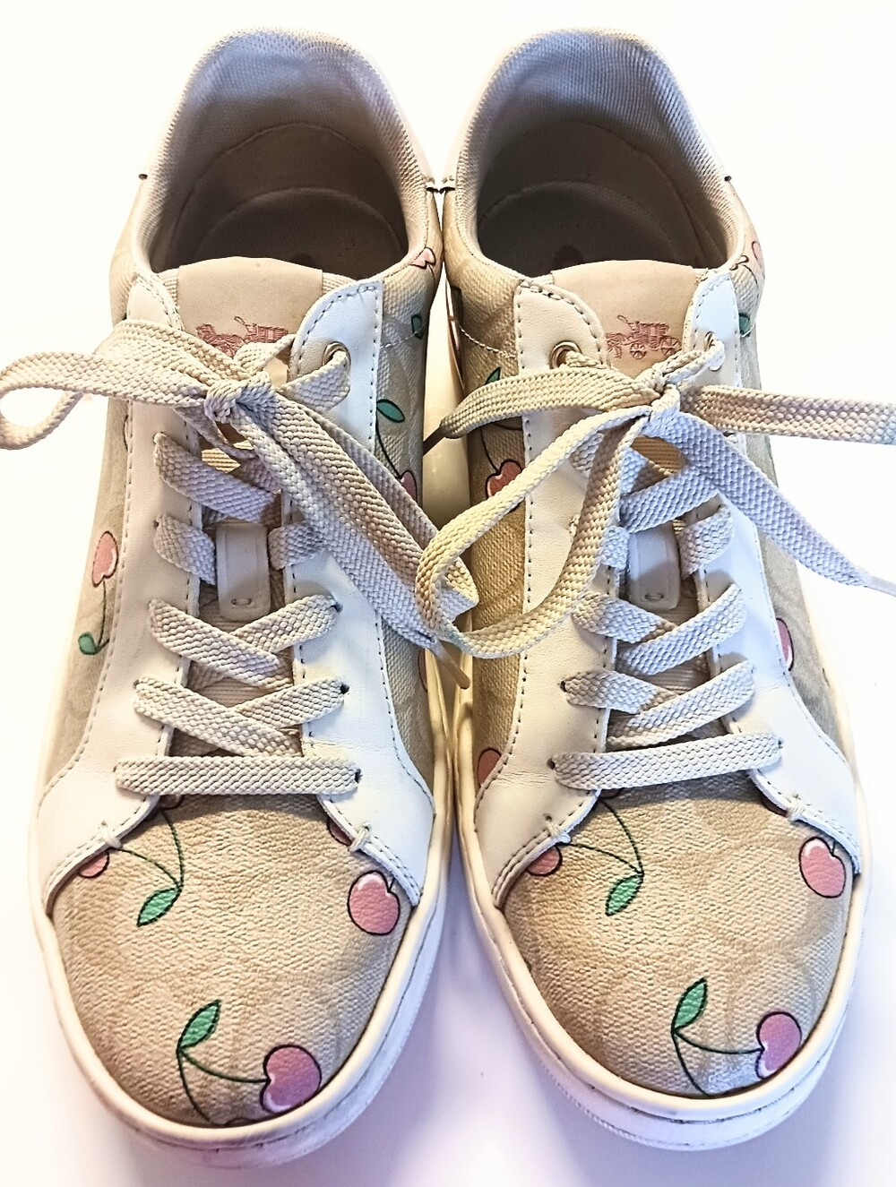 COACH Clip Cherry Heart Low Top Women's Sneakers Size 9.5B